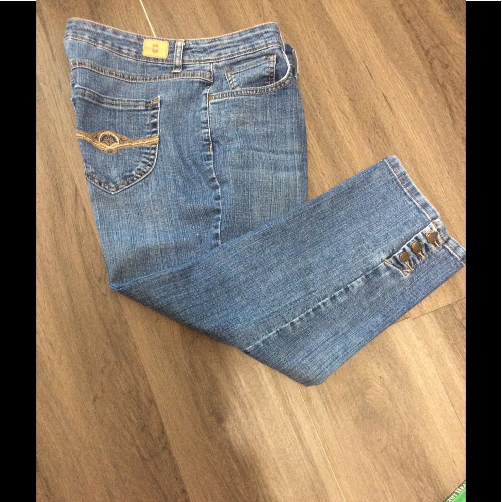 BandolinoBlu Sz 8 Cropped Jeans
